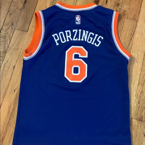 Kristaps Porzingis Jersey-NYC Knicks-Youth Medium - Picture 2 of 3